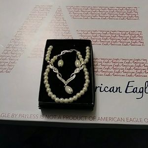 Pearls Necklace,Earrings,And Bracelet